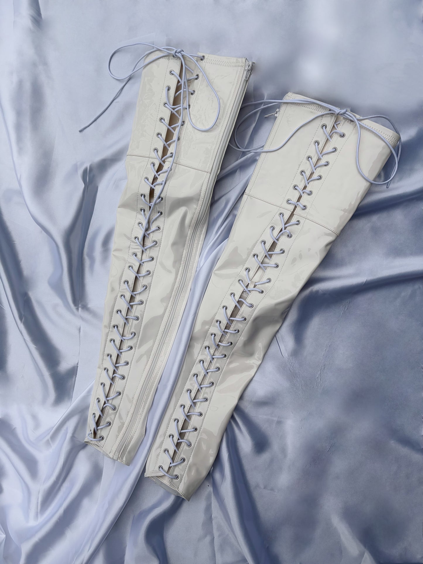 Leg Theory Leg Sleeve -White
