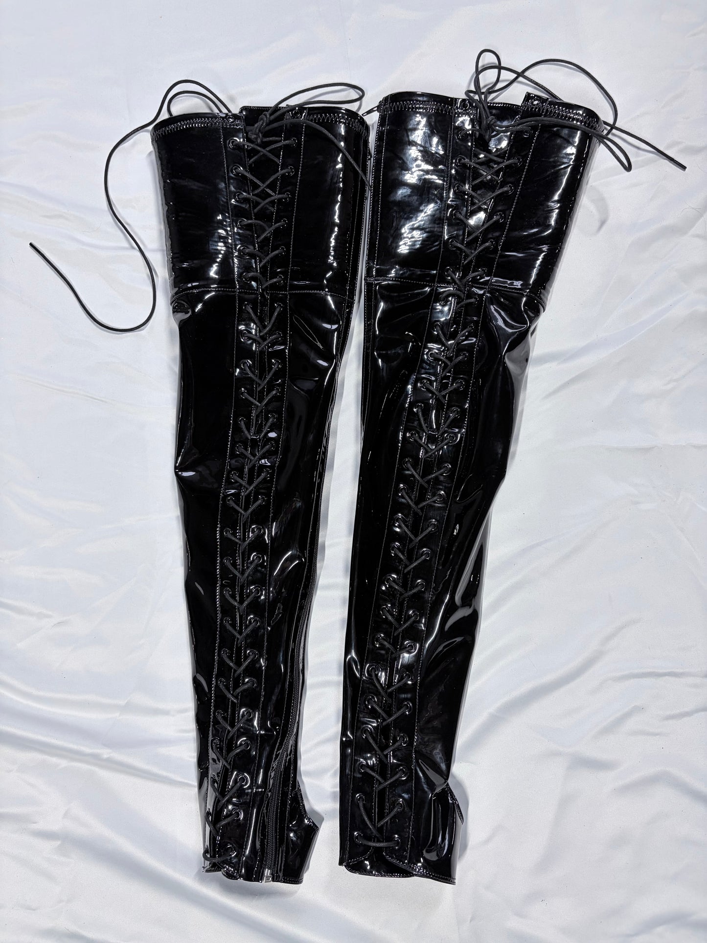 Leg Theory Leg Sleeve - Black